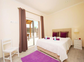 OUSTANDING VILLA WITH HEATABLE POOL , BBQ & WIFI